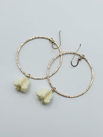 Pua Kalaunu Hoop Earrings