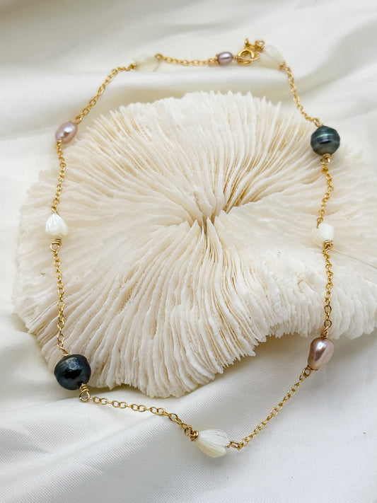 Manami Necklace